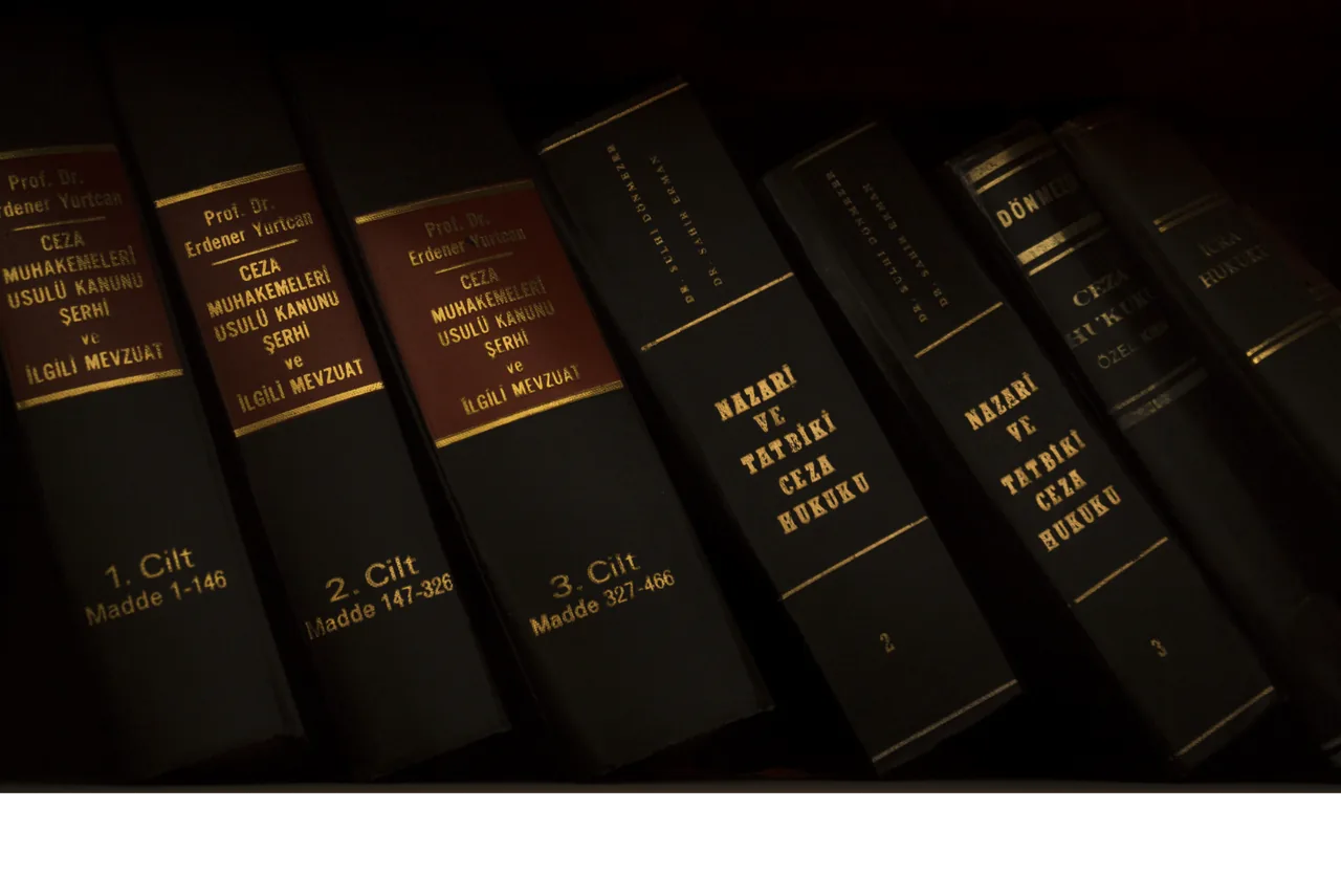 Derecho Constitucional y Administrativo